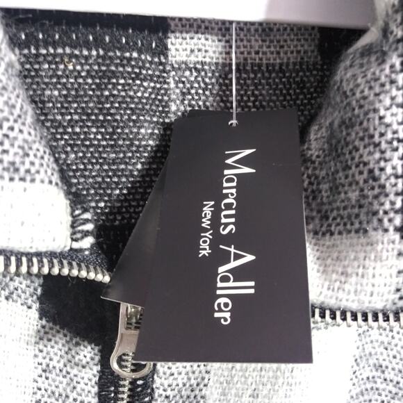 Marcus Adler Black White Buffalo Check Poncho Zip Up Shawl Fur NWT Size OSFM - Picture 8 of 9